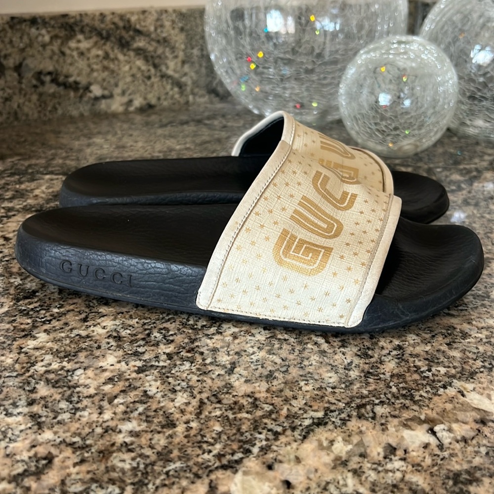 Gucci x Supreme Sega Guccy Slides - Picture 9 of 16